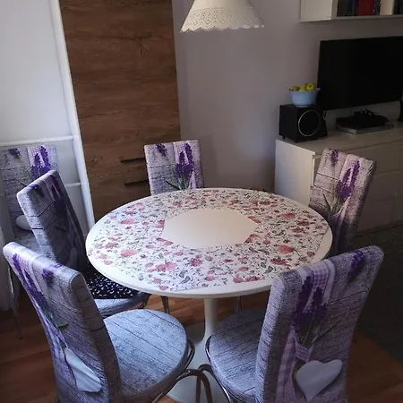 Like Apartment