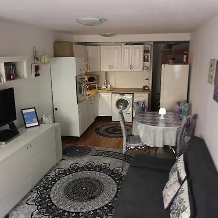 Like Apartment